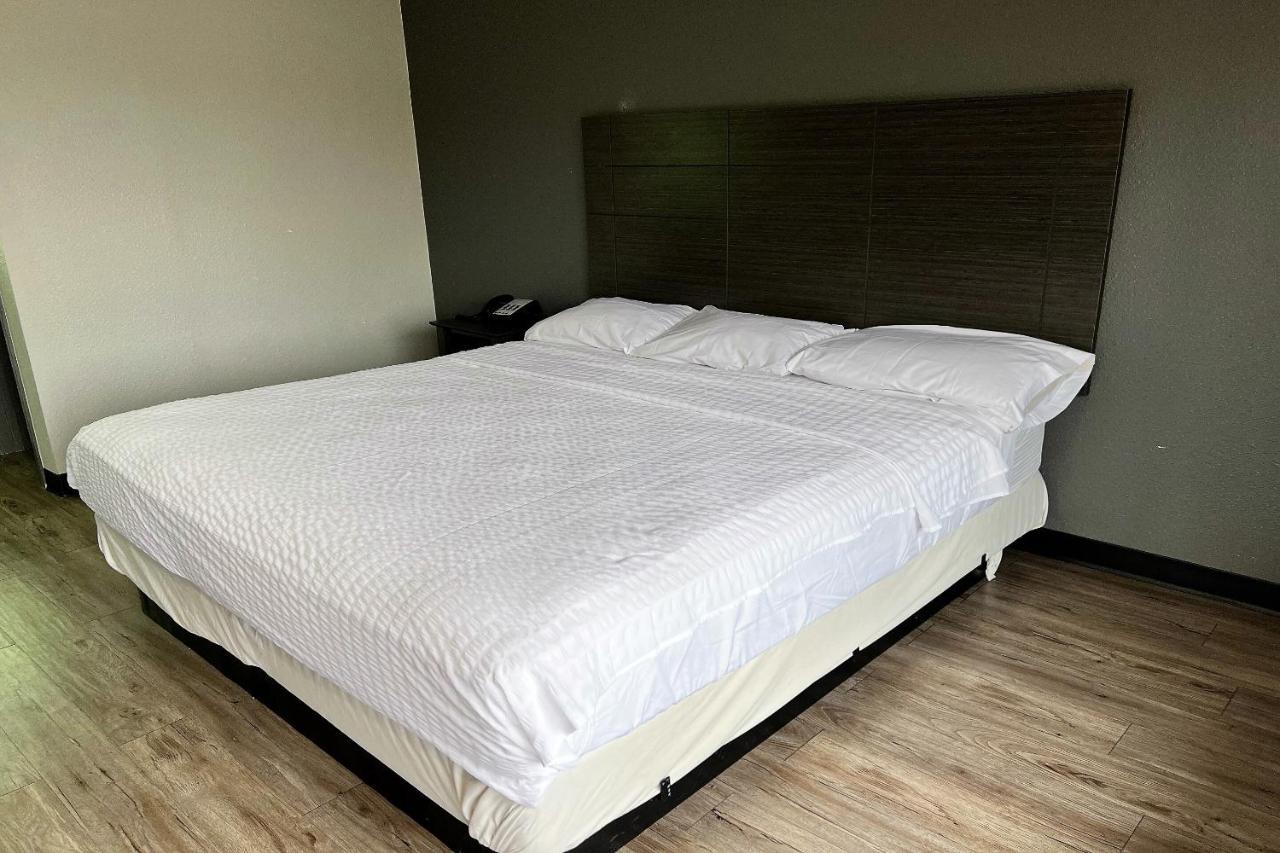 Hotel Comfort Stay By Oyo Texarkana East, Ar I-30 Bagian luar foto