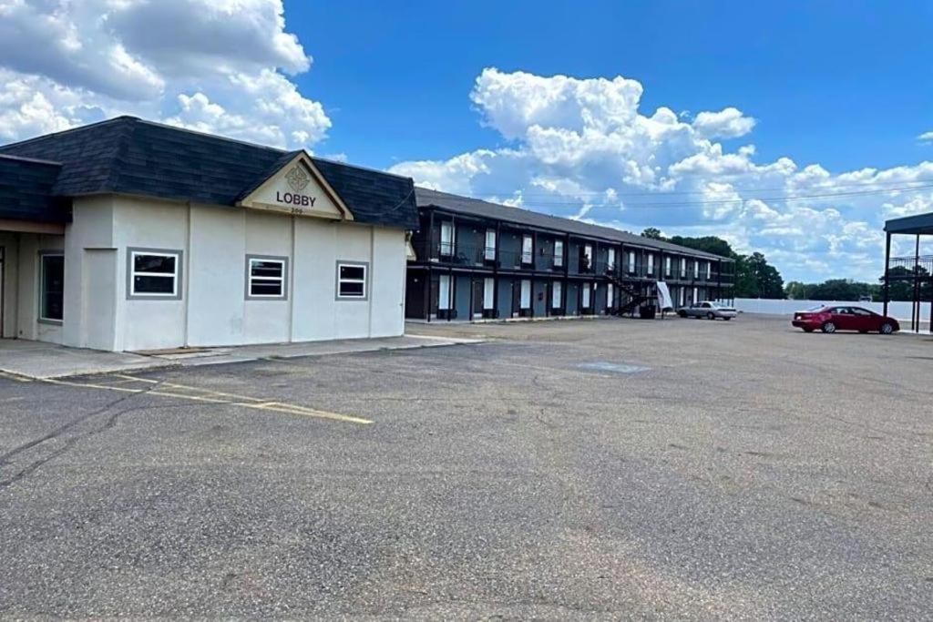 Hotel Comfort Stay By Oyo Texarkana East, Ar I-30 Bagian luar foto